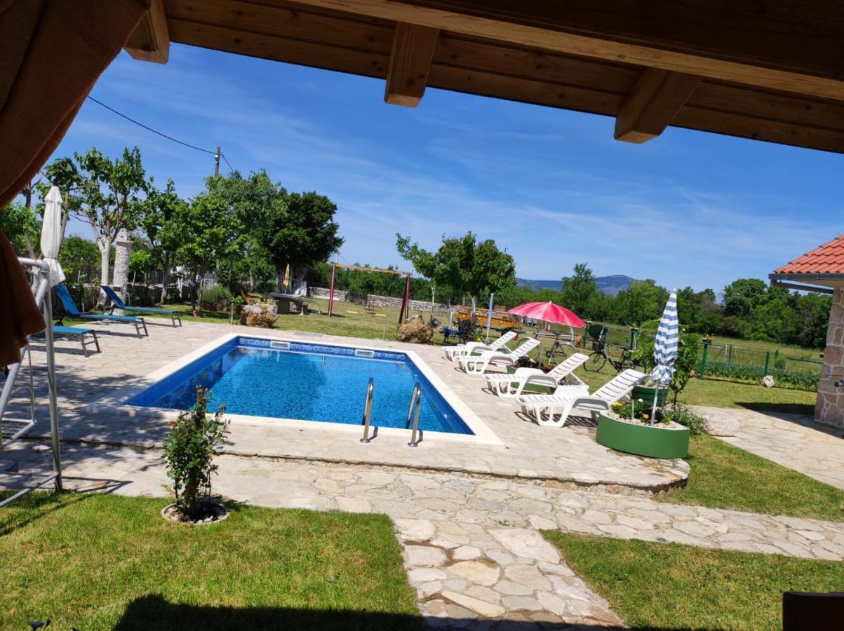 Gradac  Nikini Dvoriヴィラ エクステリア 写真