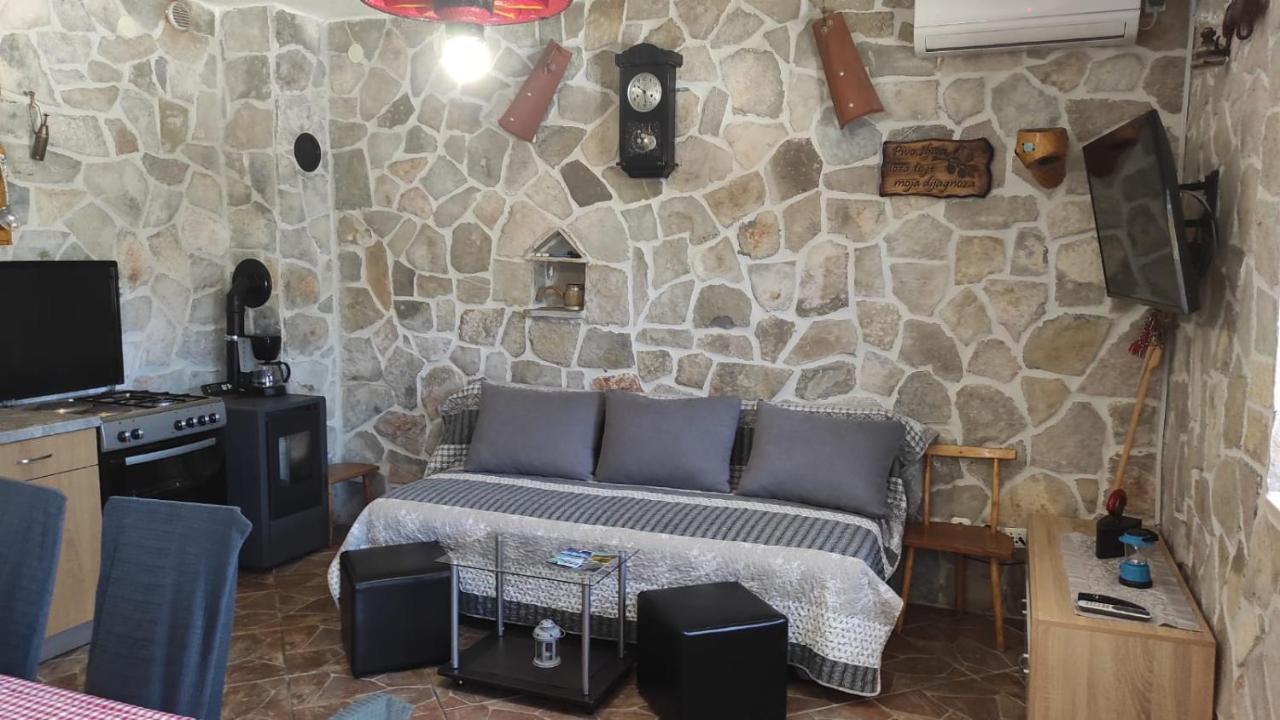 Gradac  Nikini Dvoriヴィラ エクステリア 写真