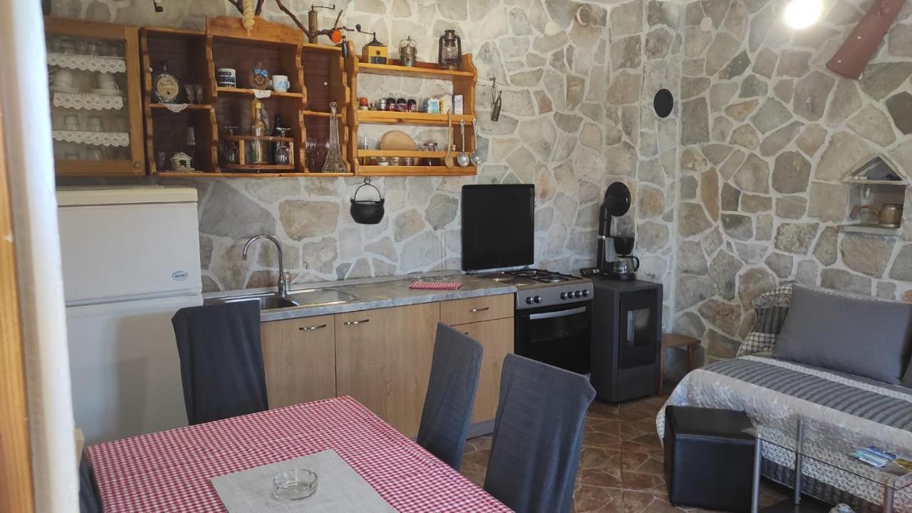 Gradac  Nikini Dvoriヴィラ エクステリア 写真